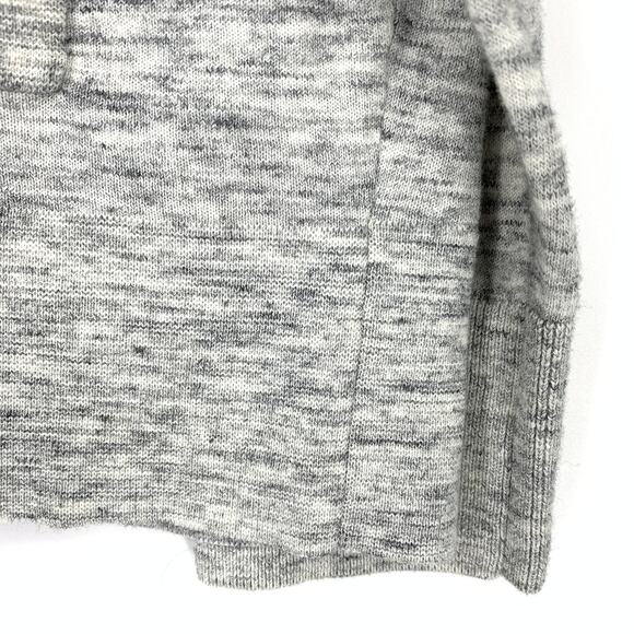 Cabi Women's Size M Marble Gray Cardigan Sweater V-Neck Front Pockets Snap Front - Picture 7 of 7
